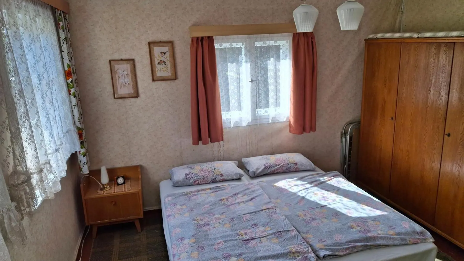 Ferienhaus Karow Berlín 0*,  Německo